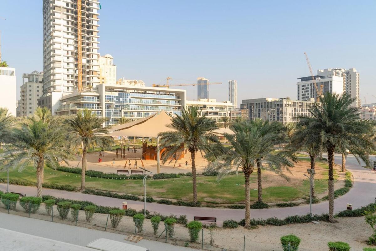 Apartment First Class 1br Spacious Comfort Awaits *
