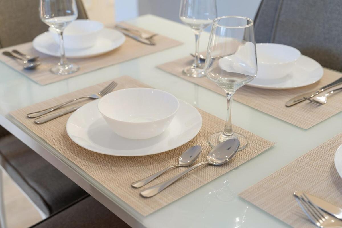 First Class 1br Spacious Comfort Awaits Apartment