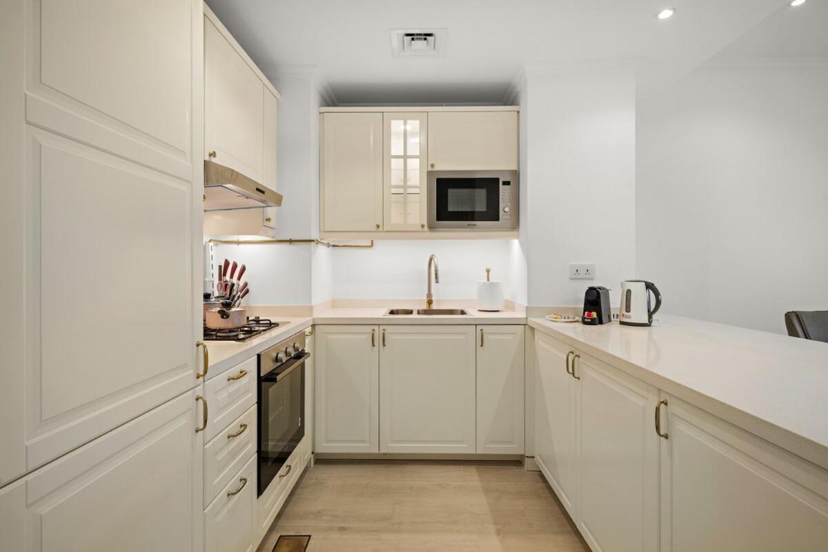 First Class 1br Spacious Comfort Awaits Dubai